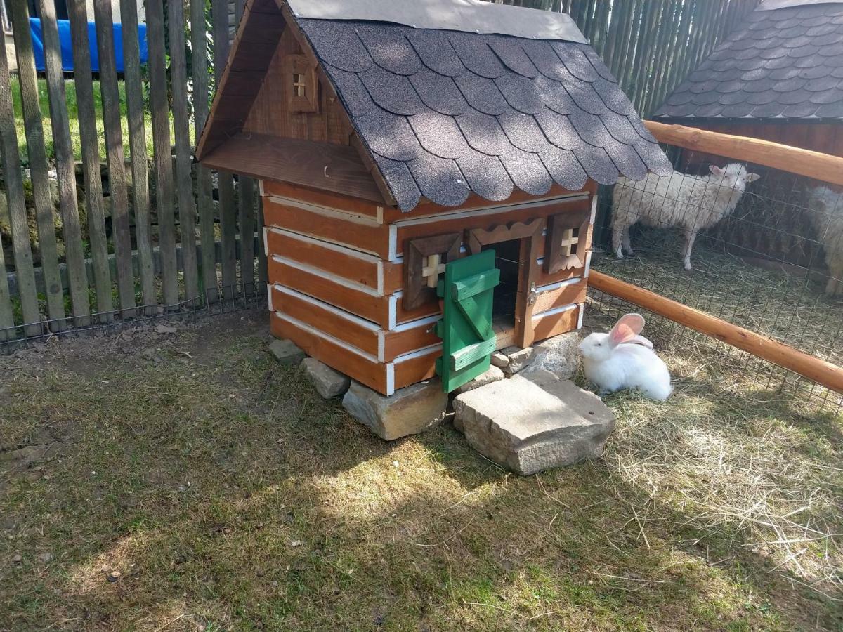 Pezion Limbovy Dvor Hotell Vrbov Eksteriør bilde