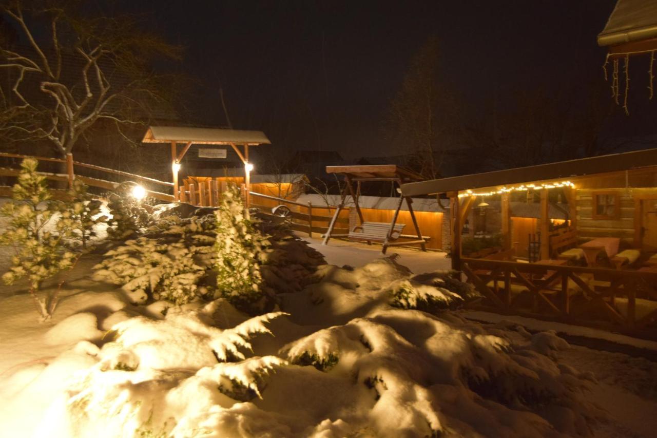 Pezion Limbovy Dvor Hotell Vrbov Eksteriør bilde